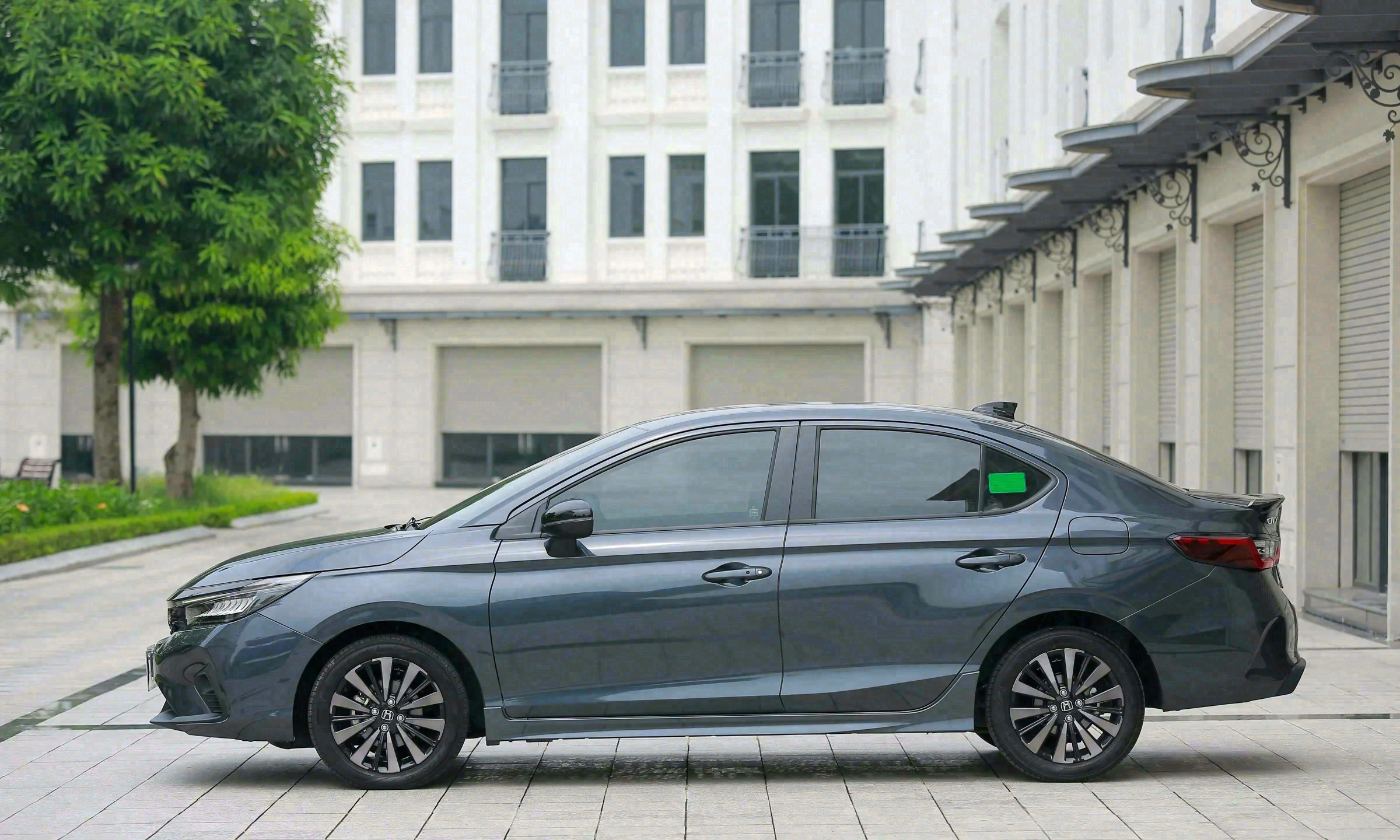 Giá xe Honda City mới nhất 2026: bảng giá niêm yết, giá lăn bánh và thông số chi tiết