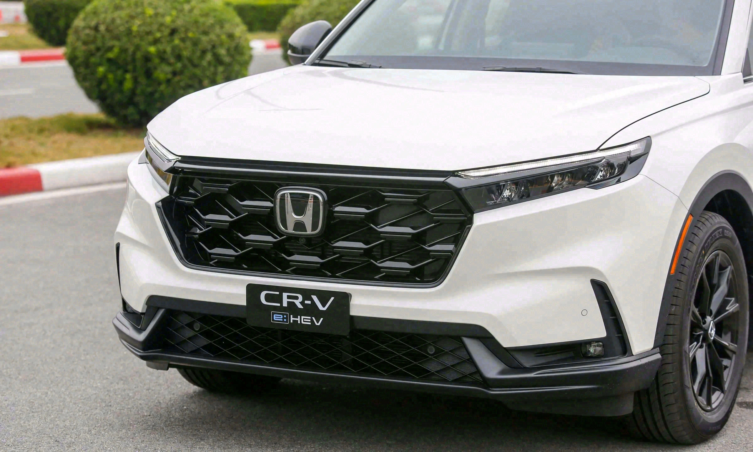Giá xe Honda CR-V mới nhất 2026: bảng giá niêm yết, giá lăn bánh và thông số chi tiết