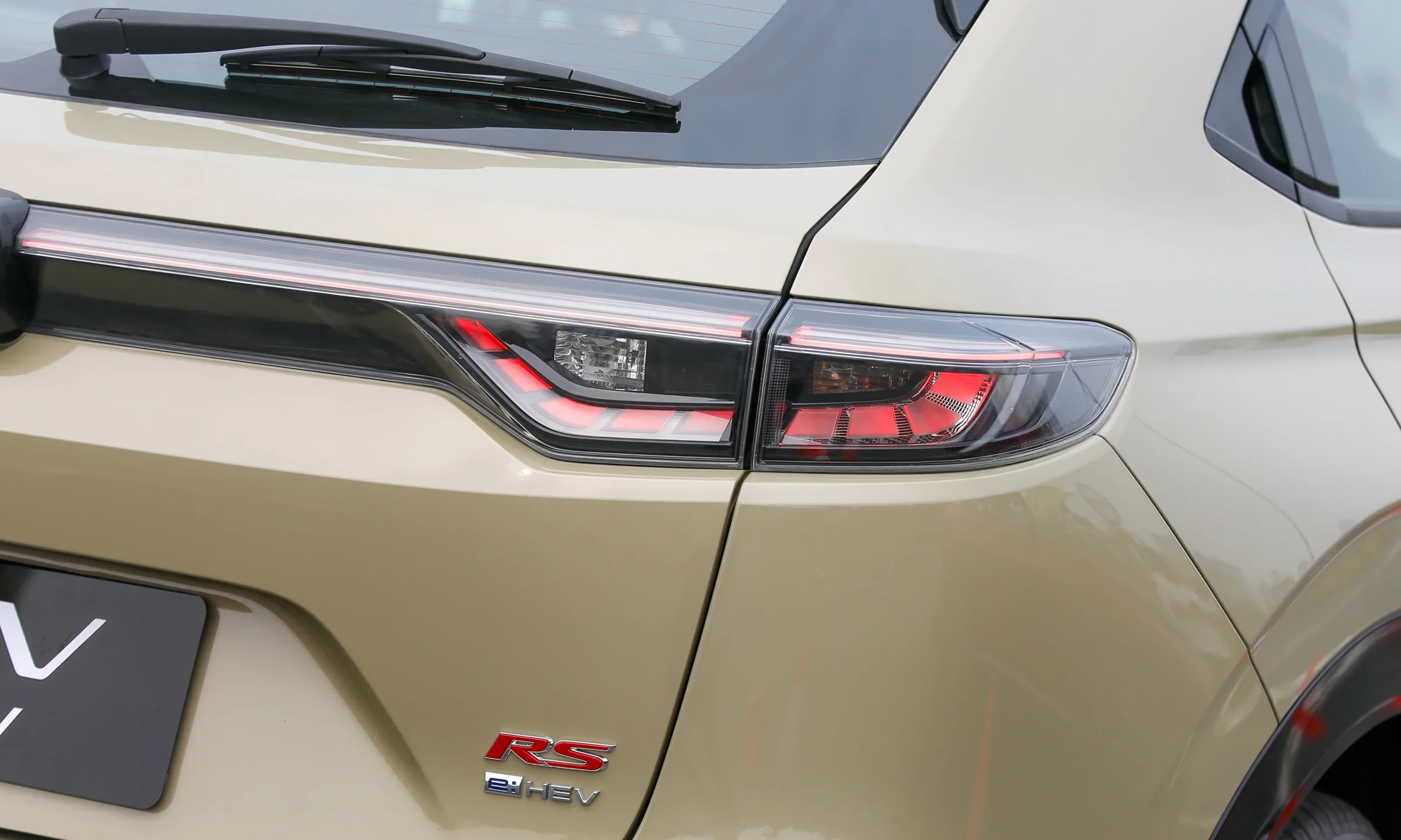 Giá xe Honda HR-V mới nhất 2026: bảng giá niêm yết, giá lăn bánh và thông số chi tiết