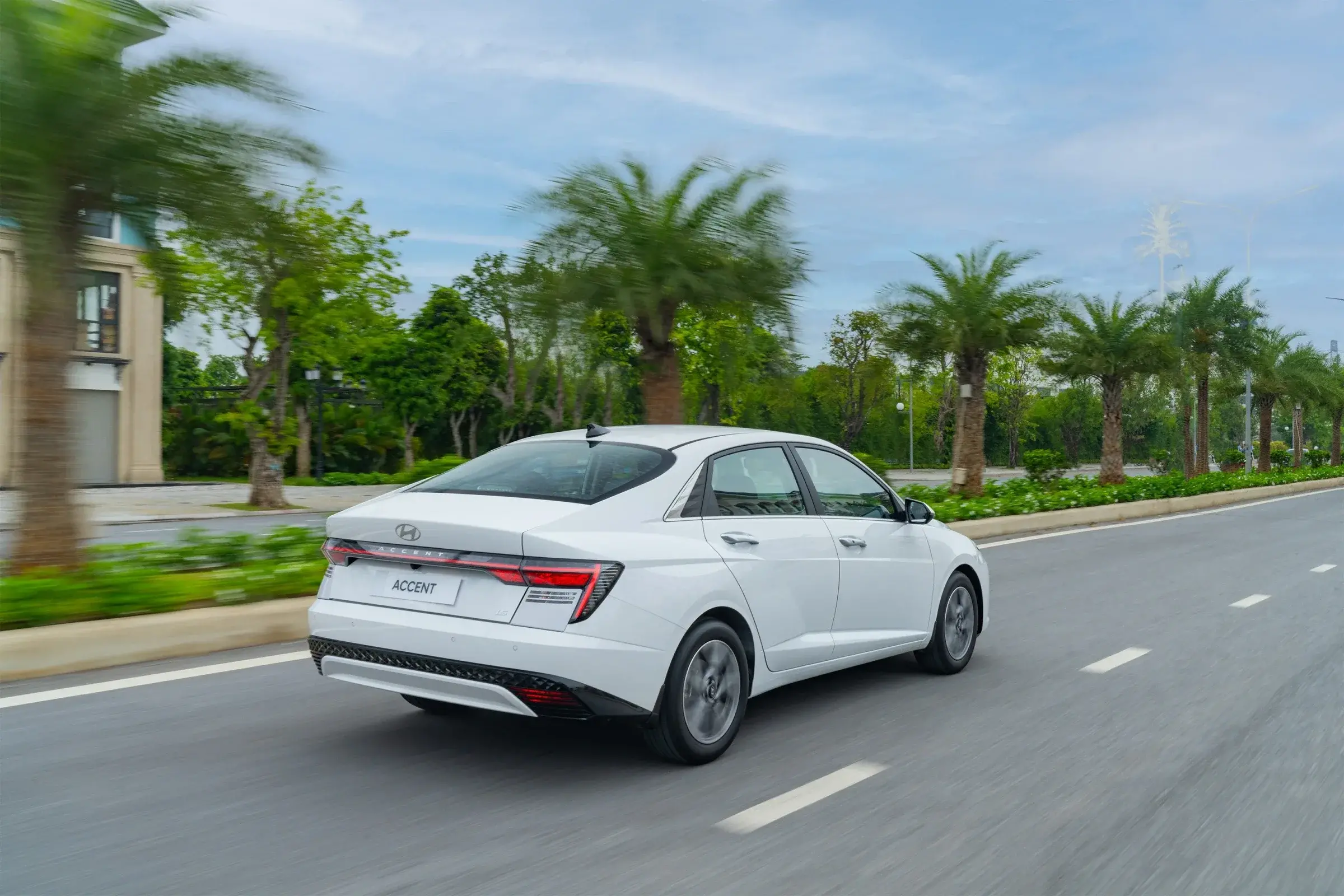 Giá xe Hyundai Accent 2026 mới nhất: bảng giá niêm yết, giá lăn bánh và ưu đãi