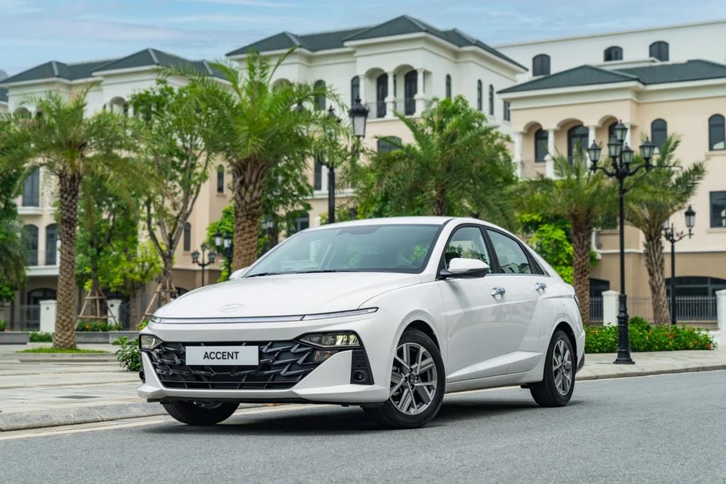 Giá xe Hyundai Accent 2026 mới nhất: bảng giá niêm yết, giá lăn bánh và ưu đãi