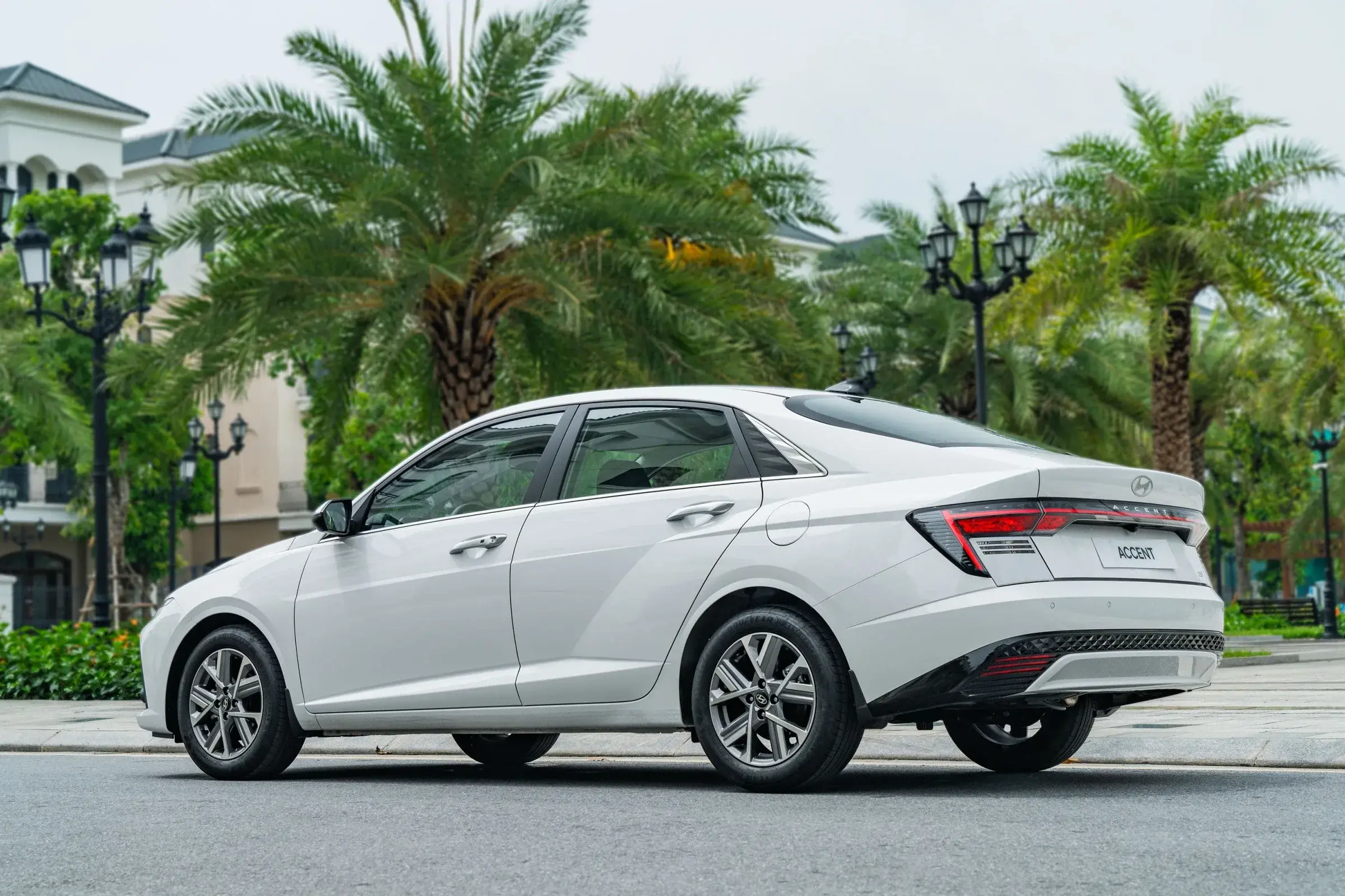 Giá xe Hyundai Accent 2026 mới nhất: bảng giá niêm yết, giá lăn bánh và ưu đãi
