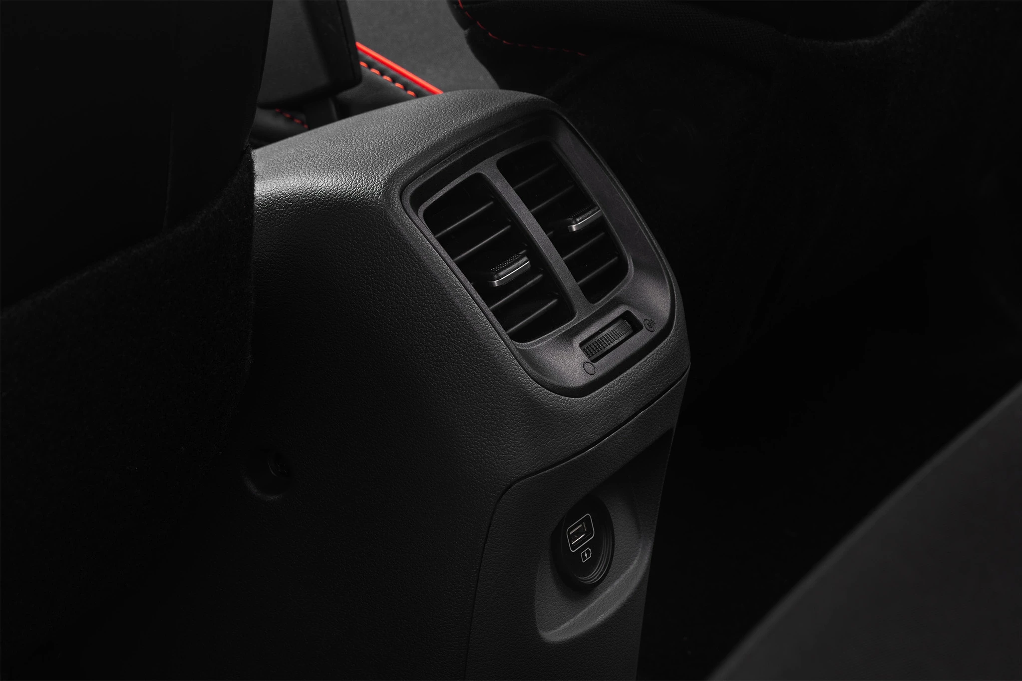 Giá xe Hyundai i10 2026 mới nhất: bảng giá niêm yết, giá lăn bánh và ưu đãi
