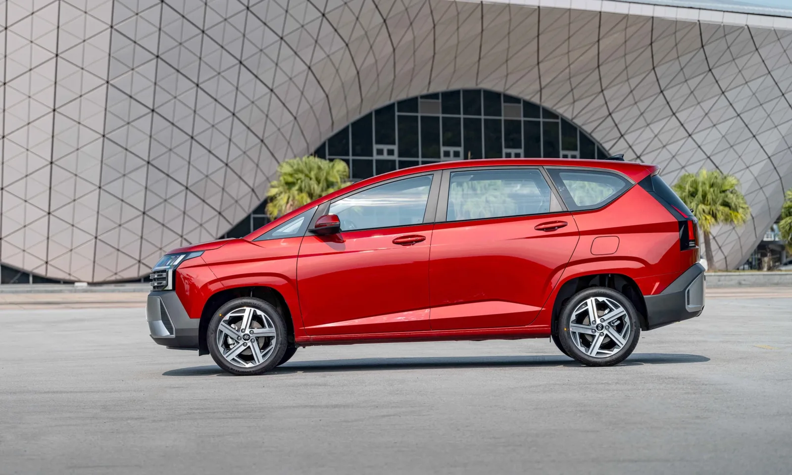 Giá xe Hyundai Stargazer 2026 mới nhất: Bảng giá niêm yết, giá lăn bánh và ưu đãi
