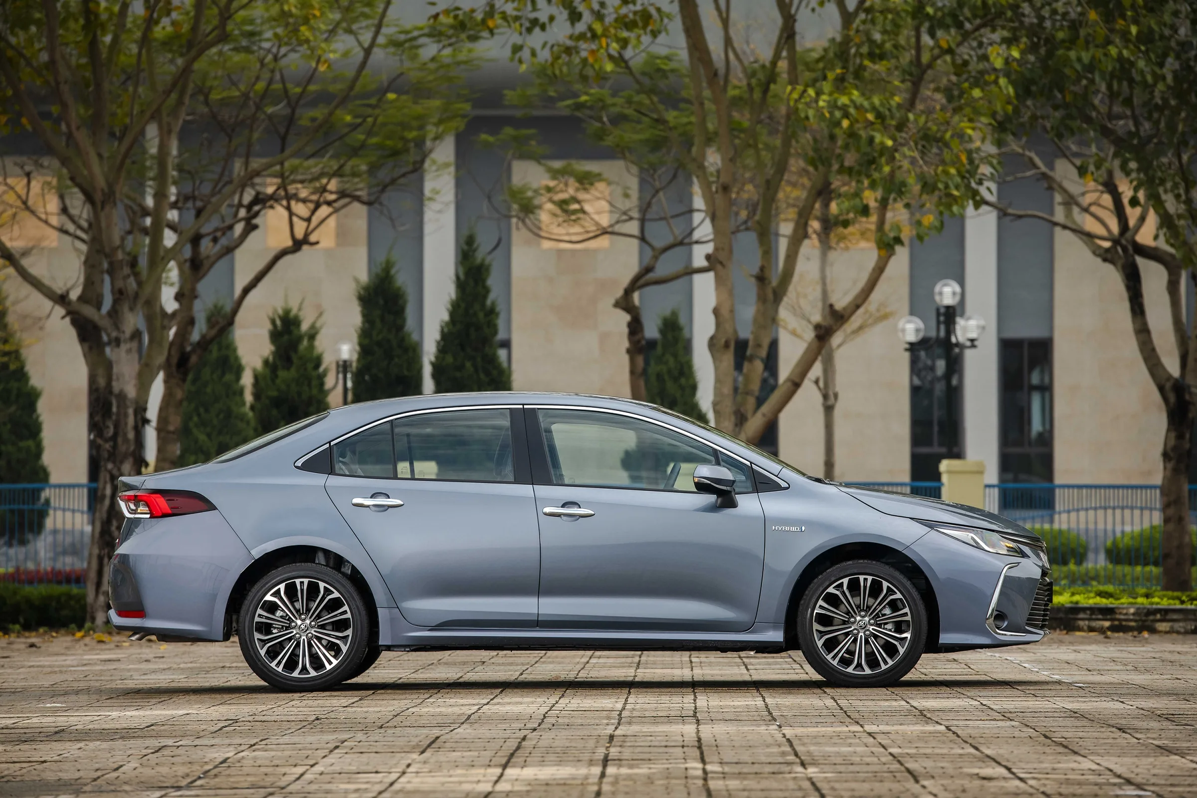 Giá xe Toyota Corolla Altis 2026: Bảng giá niêm yết, lăn bánh và thông số mới nhất