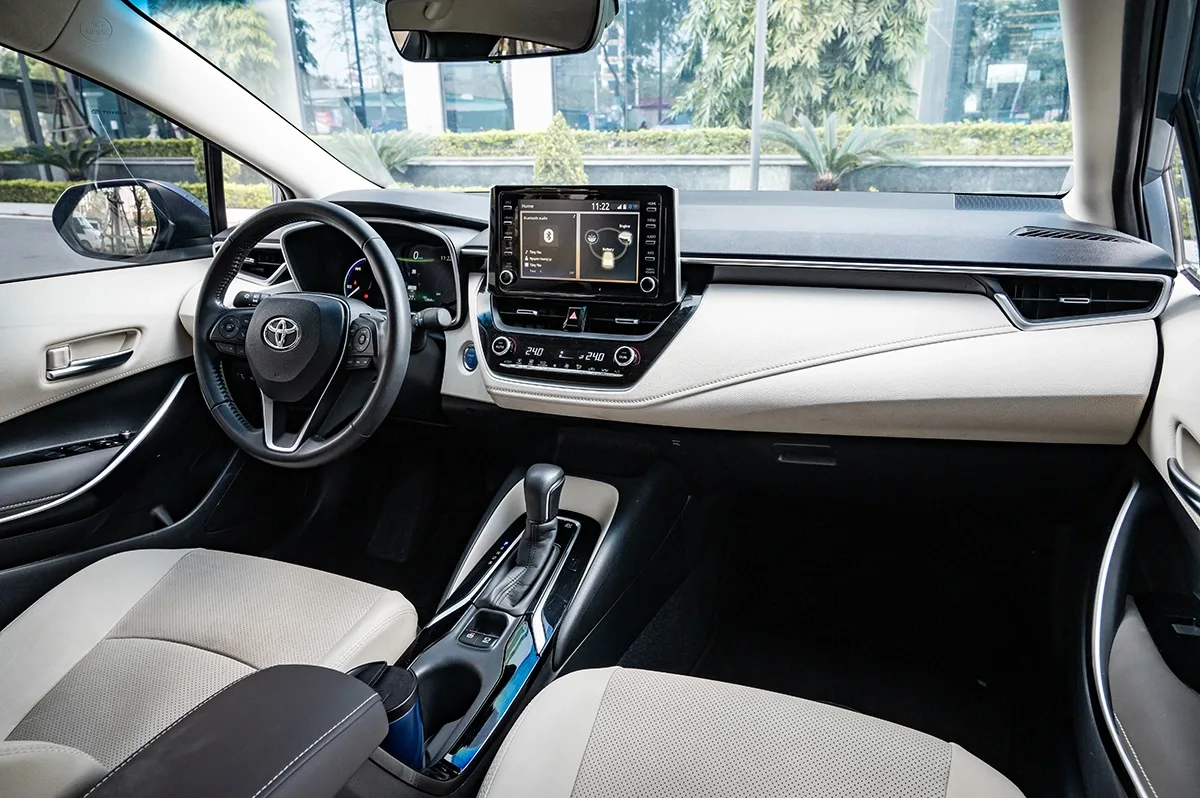 Giá xe Toyota Corolla Altis 2026: Bảng giá niêm yết, lăn bánh và thông số mới nhất