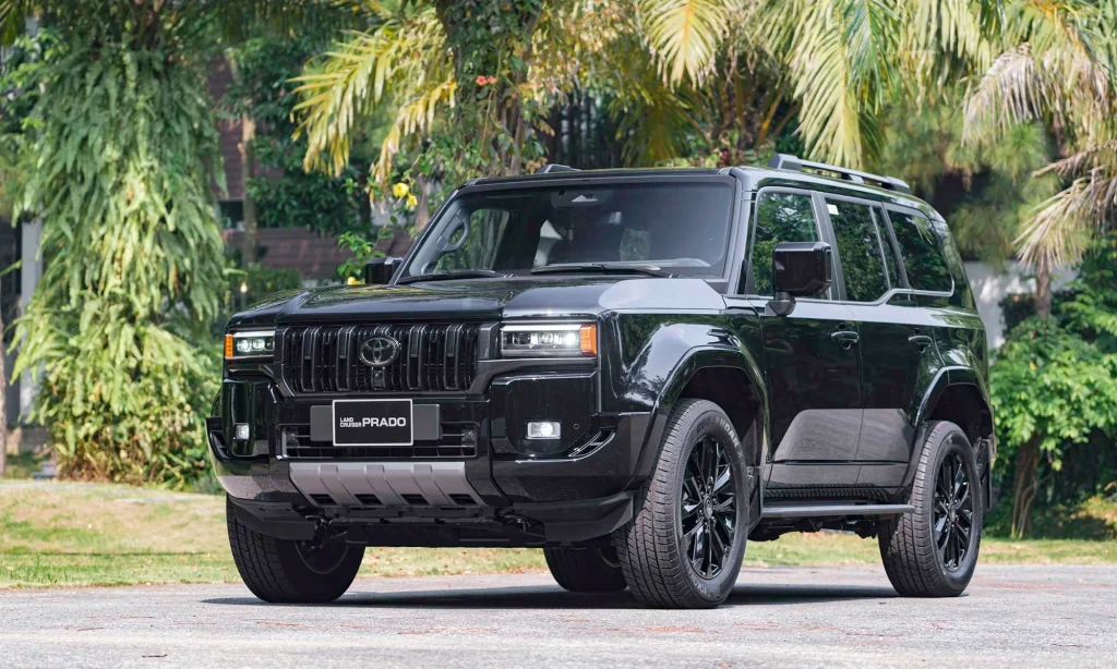 Giá xe Toyota Land Cruiser Prado 2026 mới nhất tại Việt Nam