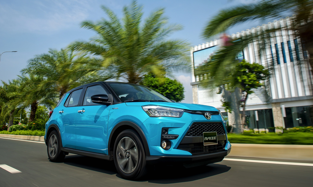 Giá xe Toyota Raize 2026: Niêm yết, Lăn bánh & Ưu đãi mới nhất