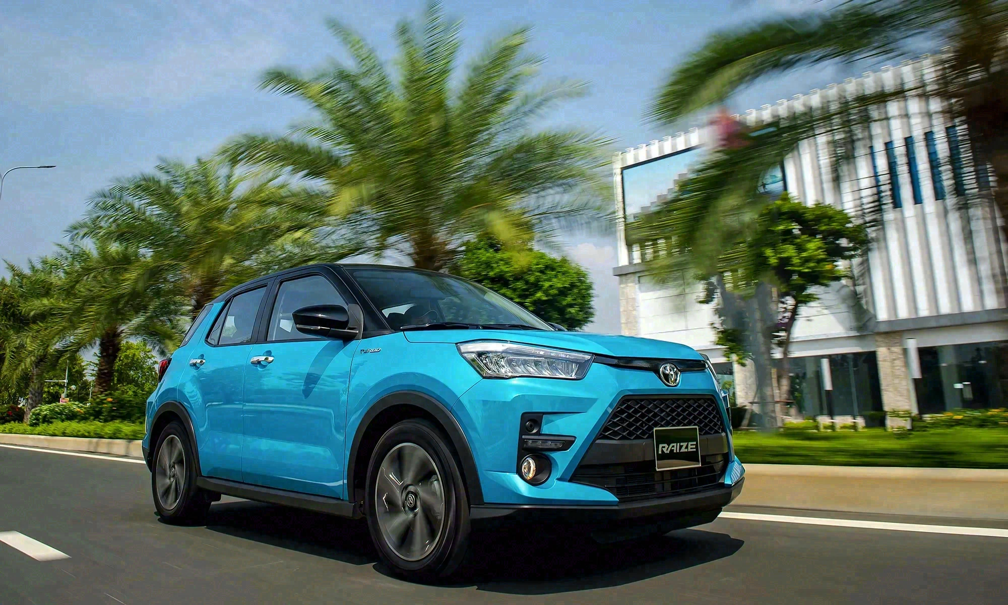 Giá xe Toyota Raize 2026: Niêm yết, Lăn bánh & Ưu đãi mới nhất