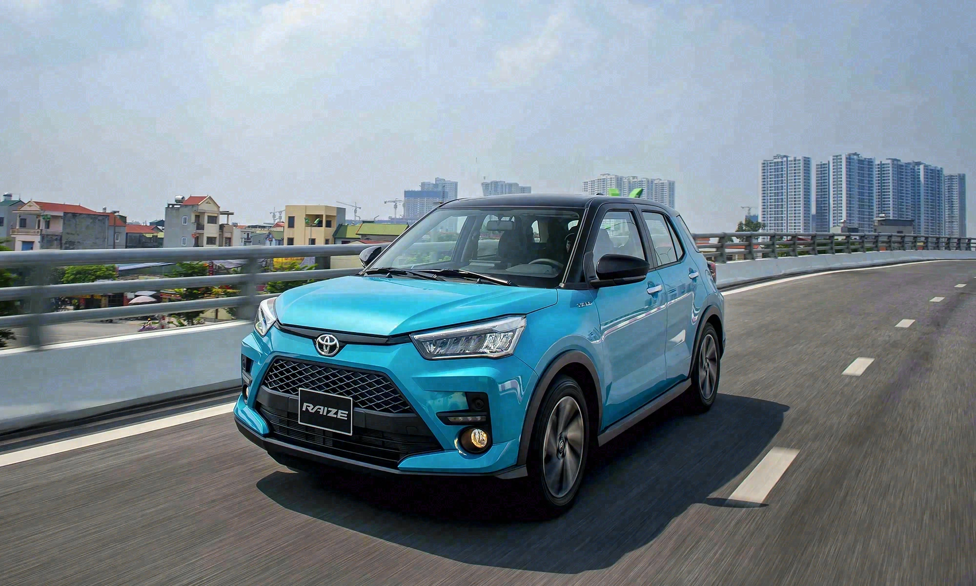 Giá xe Toyota Raize 2026: Niêm yết, Lăn bánh & Ưu đãi mới nhất
