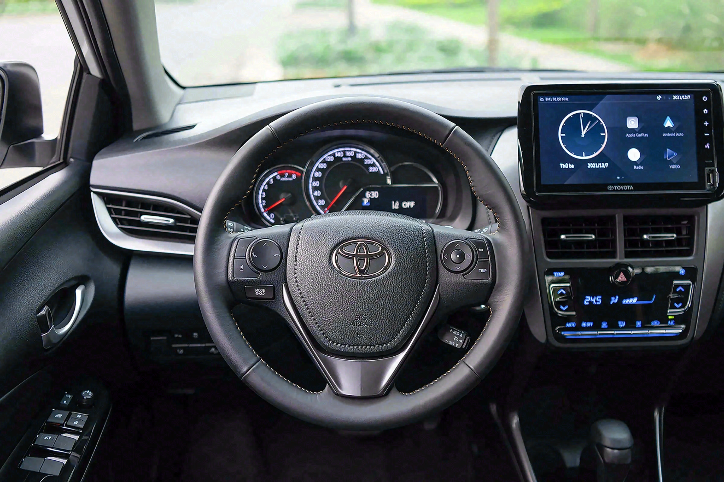 Giá xe Toyota Vios 2026: Niêm yết, Lăn bánh & Ưu đãi mới nhất