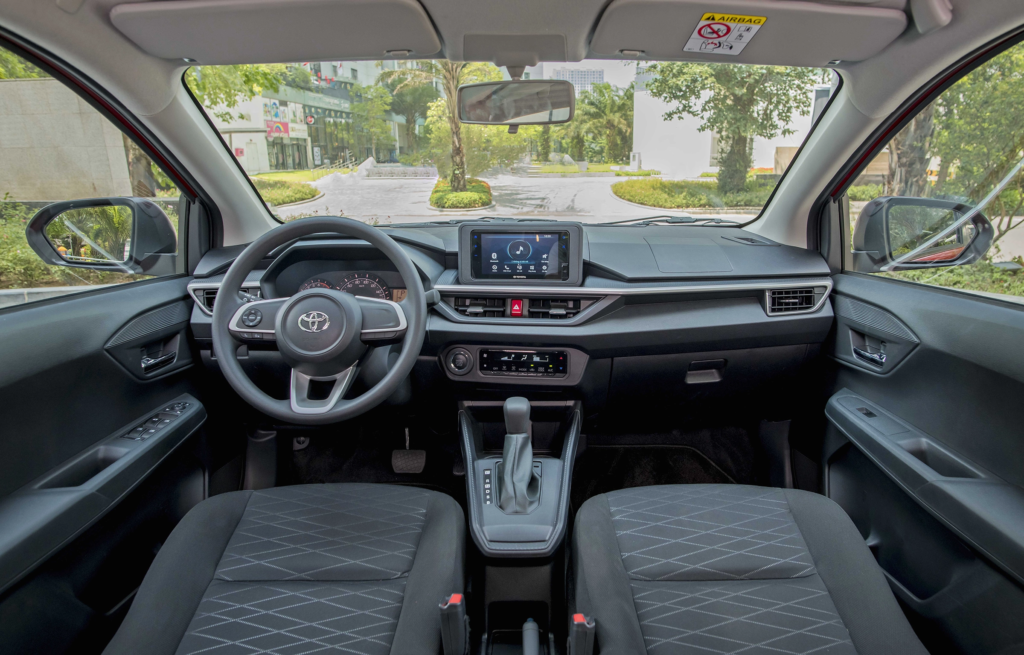 Giá xe Toyota Wigo 2026: Niêm yết, Lăn bánh & Ưu đãi mới nhất