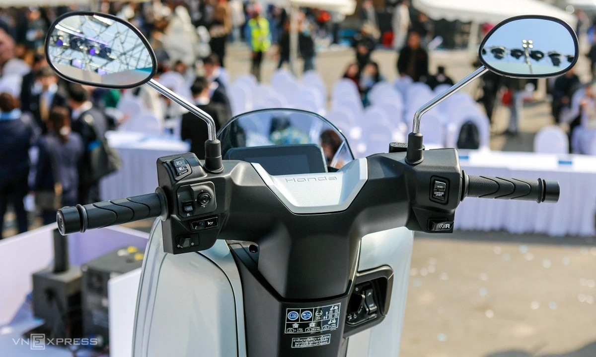 Giá xe Honda UC3