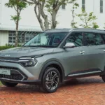 Giá xe Kia Carens mới nhất 12/07/2026