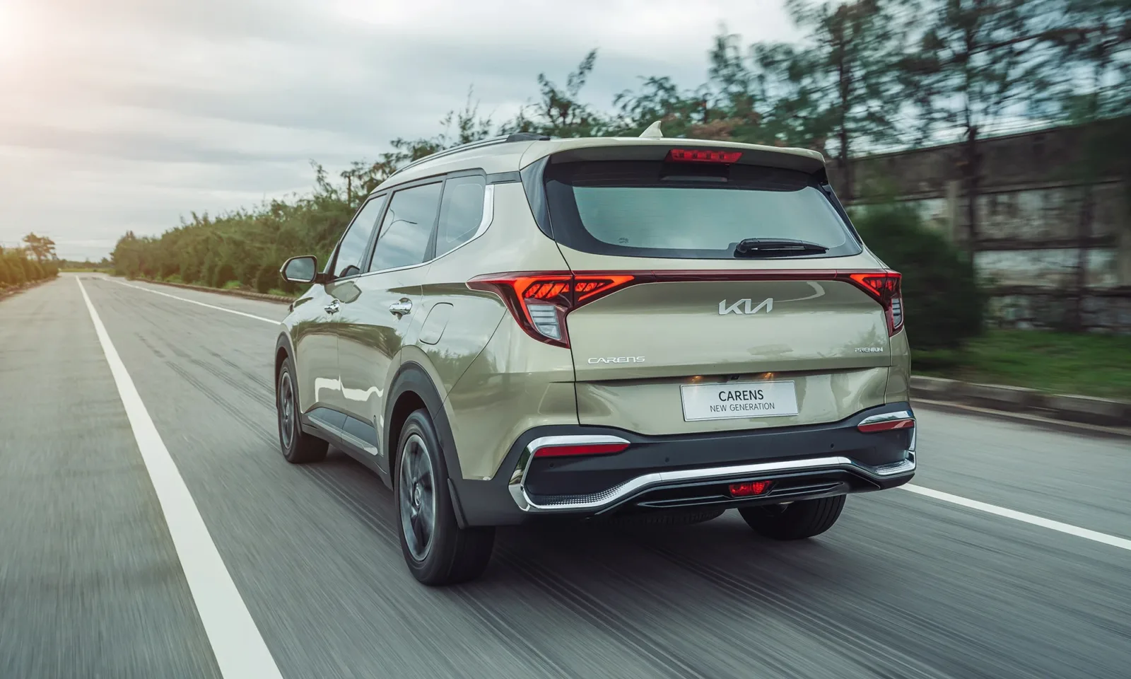 Giá xe Kia Carens mới nhất 06/06/2026