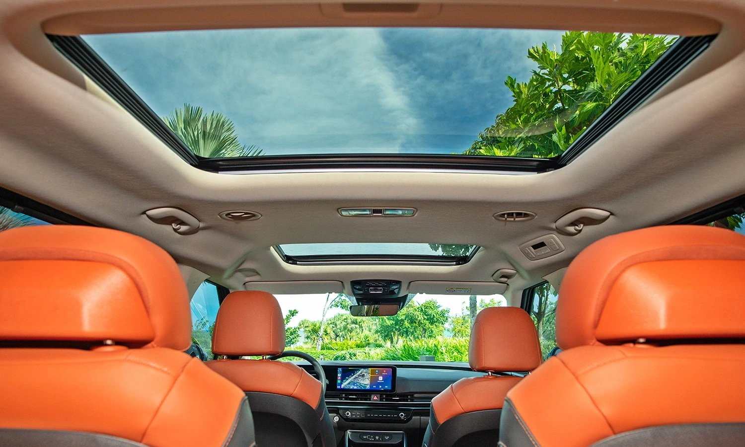 Giá xe Kia Carnival