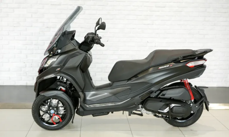 Giá xe Piaggio MP3
